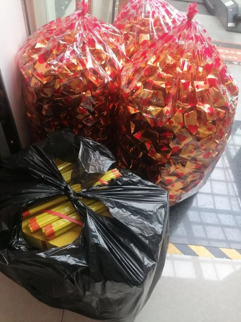 义乌小商品批发：全球采购者的购物天堂
